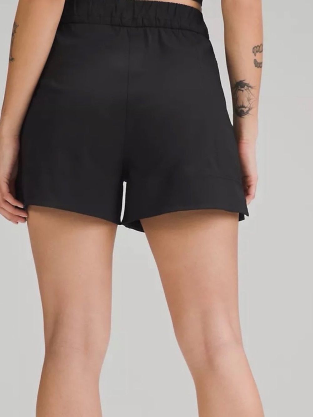 Lululemon Cream Cinchable High-Waist Shorts - 3.5” - Picture 4 of 7